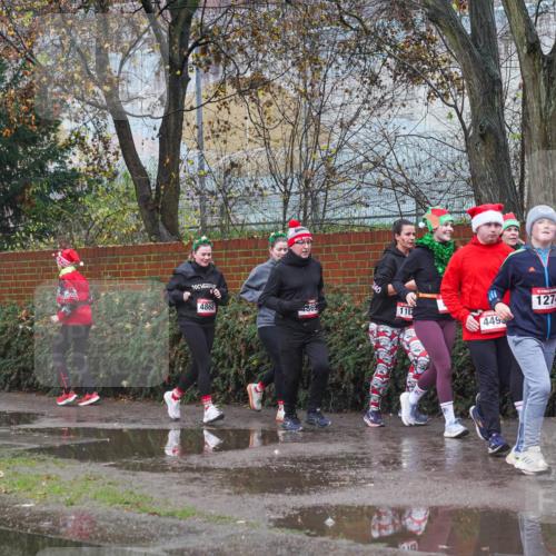 07.12.2025 - St. Pauli X-Mass-Run No. 15 Michael Burmester http://msf.ph/oto/9427460 07.12.2025 10:25:33 Laufen 1274, 4868, 1182, 449, 73 meine-sportfotos.de