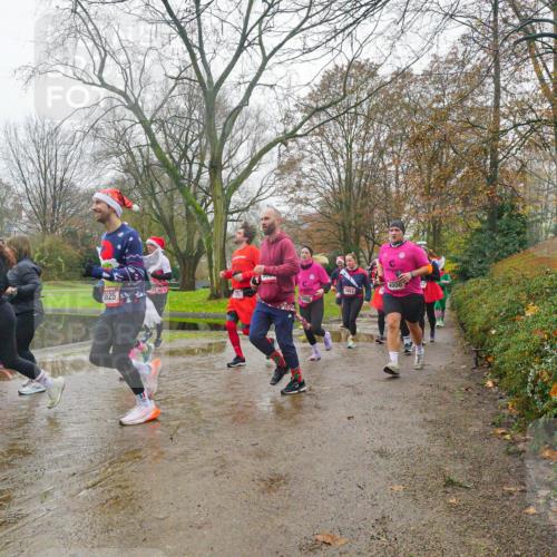07.12.2025 - St. Pauli X-Mass-Run No. 15 Michael Burmester http://msf.ph/oto/9427486 07.12.2025 11:23:23 Laufen 3625, 3963, 4000 meine-sportfotos.de