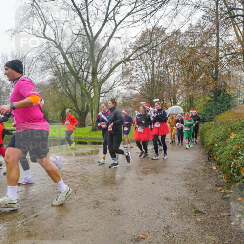 07.12.2025 - St. Pauli X-Mass-Run No. 15 Michael Burmester http://msf.ph/oto/9427490 07.12.2025 11:23:25 Laufen 3655 meine-sportfotos.de
