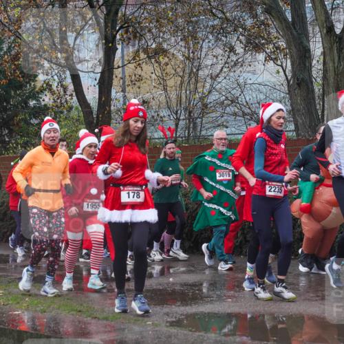 07.12.2025 - St. Pauli X-Mass-Run No. 15 Michael Burmester http://msf.ph/oto/9427551 07.12.2025 10:26:22 Laufen 3019, 2235, 2233, 178, 1964, 486, 13101, 1955 meine-sportfotos.de