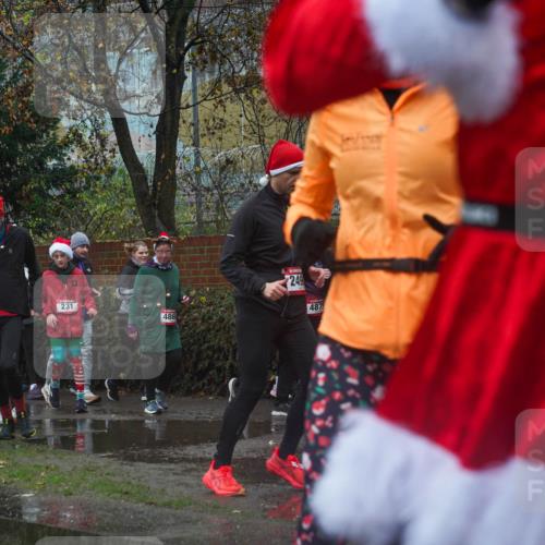 07.12.2025 - St. Pauli X-Mass-Run No. 15 Michael Burmester http://msf.ph/oto/9427564 07.12.2025 10:26:26 Laufen 487 meine-sportfotos.de