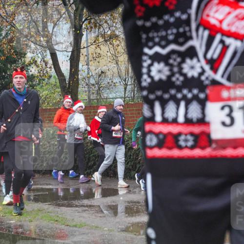 07.12.2025 - St. Pauli X-Mass-Run No. 15 Michael Burmester http://msf.ph/oto/9427569 07.12.2025 10:26:28 Laufen 577, 299, 4615, 144, 3101, 09063 meine-sportfotos.de