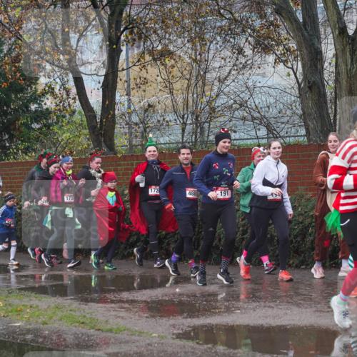 07.12.2025 - St. Pauli X-Mass-Run No. 15 Michael Burmester http://msf.ph/oto/9427595 07.12.2025 10:26:37 Laufen 268, 2690, 172, 1731, 4881, 191, 753, 309, 1093 meine-sportfotos.de