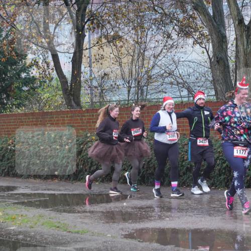 07.12.2025 - St. Pauli X-Mass-Run No. 15 Michael Burmester http://msf.ph/oto/9427637 07.12.2025 10:27:33 Laufen 2607, 259, 3391, 110, 3437, 1177, 2832 meine-sportfotos.de