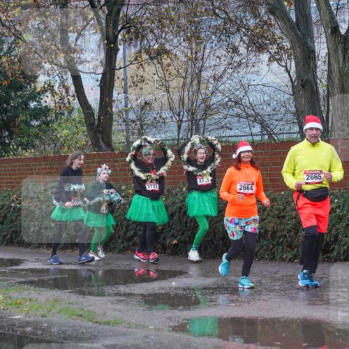 07.12.2025 - St. Pauli X-Mass-Run No. 15 Michael Burmester http://msf.ph/oto/9427656 07.12.2025 10:28:31 Laufen 27, 3, 2721, 2664, 2665 meine-sportfotos.de