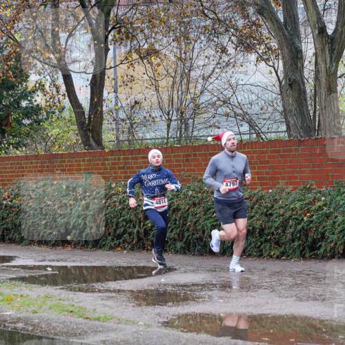 07.12.2025 - St. Pauli X-Mass-Run No. 15 Michael Burmester http://msf.ph/oto/9427707 07.12.2025 10:38:24 Laufen 4814, 4797 meine-sportfotos.de