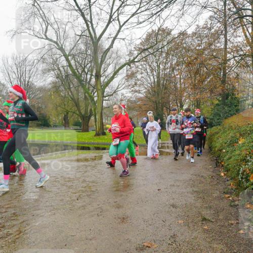 07.12.2025 - St. Pauli X-Mass-Run No. 15 Michael Burmester http://msf.ph/oto/9427708 07.12.2025 11:25:19 Laufen 3646, 145, 1312, 3313, 2842 meine-sportfotos.de
