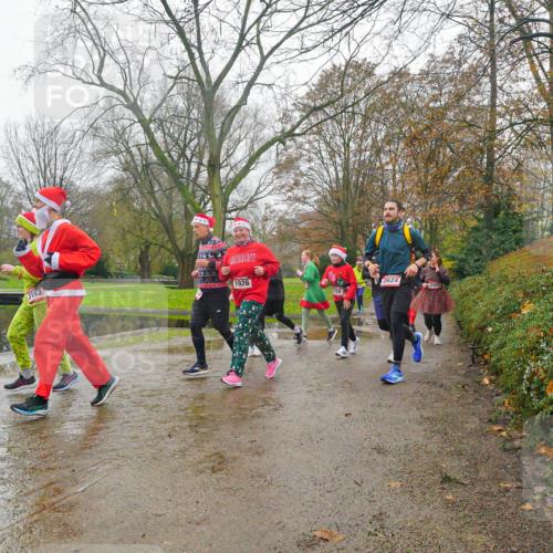07.12.2025 - St. Pauli X-Mass-Run No. 15 Michael Burmester http://msf.ph/oto/9427731 07.12.2025 11:25:27 Laufen 3183, 1926, 2624, 2432 meine-sportfotos.de