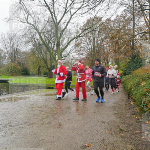 07.12.2025 - St. Pauli X-Mass-Run No. 15 Michael Burmester http://msf.ph/oto/9427770 07.12.2025 11:25:54 Laufen 3842, 8970, 3926 meine-sportfotos.de