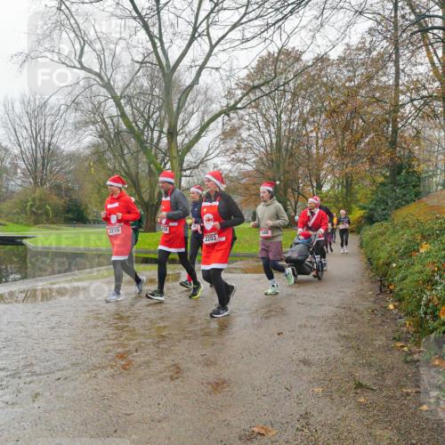 07.12.2025 - St. Pauli X-Mass-Run No. 15 Michael Burmester http://msf.ph/oto/9427789 07.12.2025 11:26:03 Laufen 2210, 2203, 548 meine-sportfotos.de