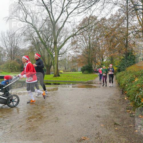 07.12.2025 - St. Pauli X-Mass-Run No. 15 Michael Burmester http://msf.ph/oto/9427796 07.12.2025 11:26:06 Laufen 1891, 3616 meine-sportfotos.de