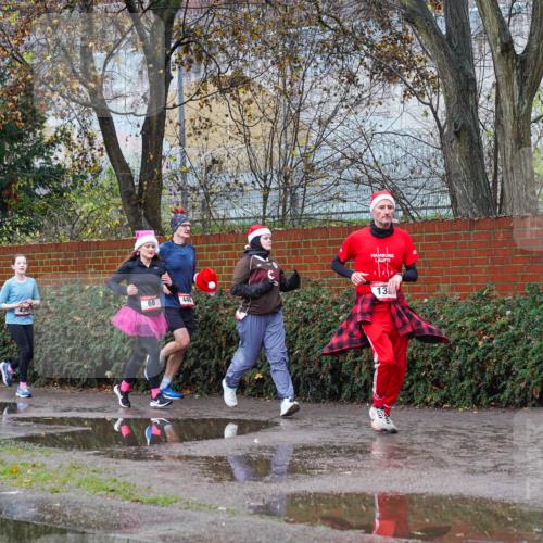 07.12.2025 - St. Pauli X-Mass-Run No. 15 Michael Burmester http://msf.ph/oto/9427803 07.12.2025 10:42:00 Laufen 439, 68, 440, 13, 61 meine-sportfotos.de