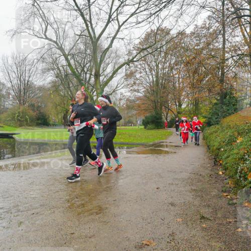 07.12.2025 - St. Pauli X-Mass-Run No. 15 Michael Burmester http://msf.ph/oto/9427829 07.12.2025 11:26:34 Laufen 650, 548 meine-sportfotos.de
