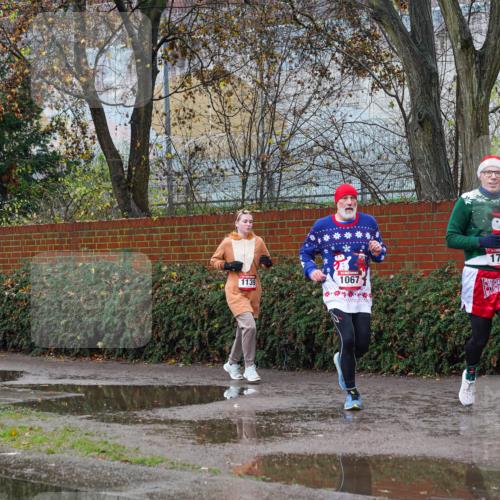 07.12.2025 - St. Pauli X-Mass-Run No. 15 Michael Burmester http://msf.ph/oto/9427833 07.12.2025 10:42:20 Laufen 1139, 212, 1067, 1721, 764 meine-sportfotos.de