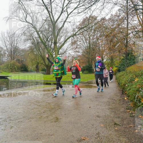 07.12.2025 - St. Pauli X-Mass-Run No. 15 Michael Burmester http://msf.ph/oto/9427835 07.12.2025 11:26:40 Laufen 3356, 3502, 3355 meine-sportfotos.de