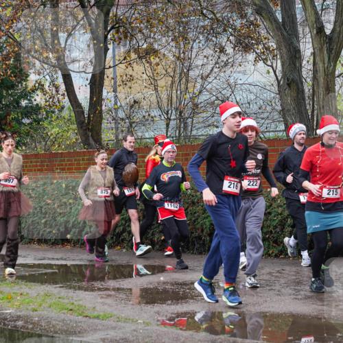 07.12.2025 - St. Pauli X-Mass-Run No. 15 Michael Burmester http://msf.ph/oto/9427861 07.12.2025 10:42:43 Laufen 997, 875, 151, 1102, 216, 222, 215, 281 meine-sportfotos.de
