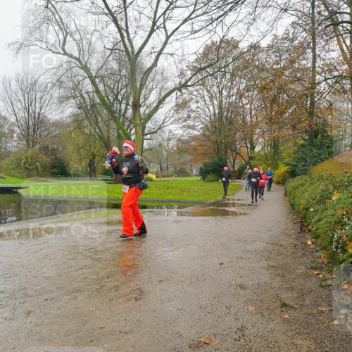 07.12.2025 - St. Pauli X-Mass-Run No. 15 Michael Burmester http://msf.ph/oto/9427876 07.12.2025 11:27:32 Laufen  meine-sportfotos.de