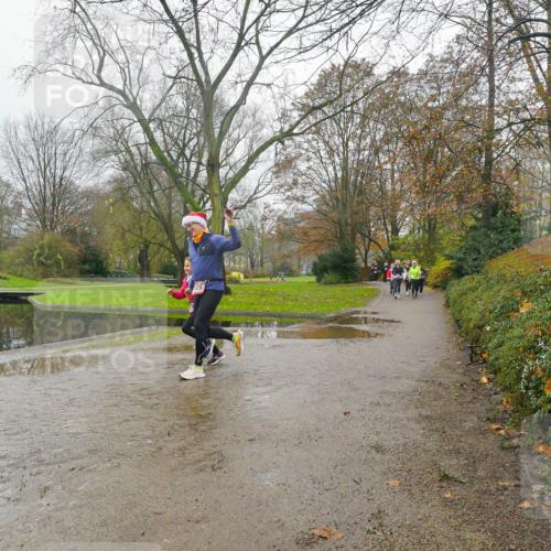 07.12.2025 - St. Pauli X-Mass-Run No. 15 Michael Burmester http://msf.ph/oto/9427889 07.12.2025 11:28:09 Laufen  meine-sportfotos.de