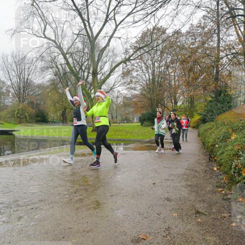 07.12.2025 - St. Pauli X-Mass-Run No. 15 Michael Burmester http://msf.ph/oto/9427892 07.12.2025 11:28:19 Laufen 630 meine-sportfotos.de