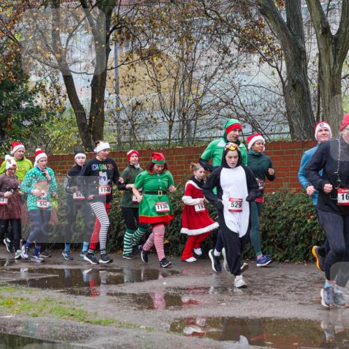07.12.2025 - St. Pauli X-Mass-Run No. 15 Michael Burmester http://msf.ph/oto/9427922 07.12.2025 10:43:27 Laufen 140, 33, 542, 39, 54, 1140, 1136, 193, 529, 38, 1630 meine-sportfotos.de