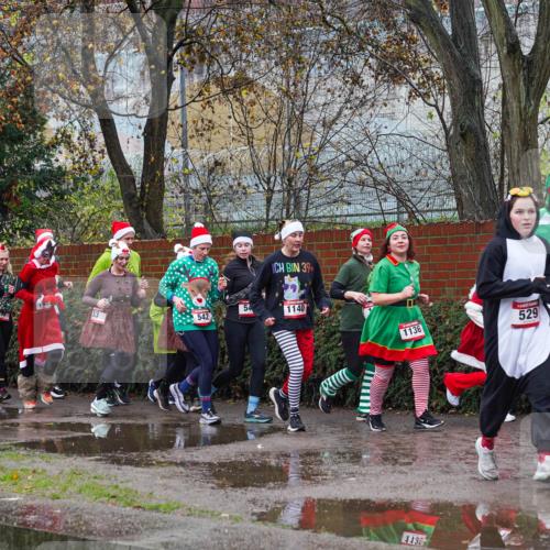 07.12.2025 - St. Pauli X-Mass-Run No. 15 Michael Burmester http://msf.ph/oto/9427925 07.12.2025 10:43:28 Laufen 1063, 1551, 542, 54, 39, 1140, 586, 1138, 1136, 529, 4438 meine-sportfotos.de