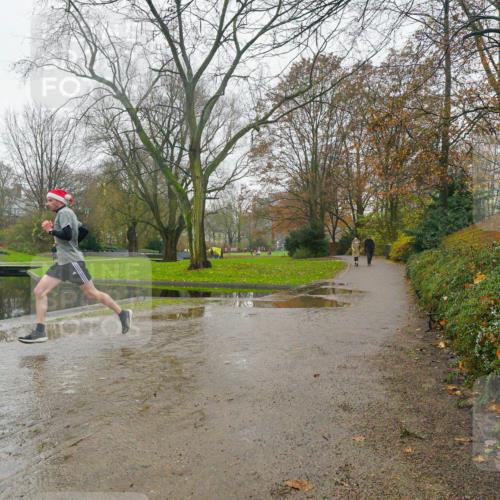 07.12.2025 - St. Pauli X-Mass-Run No. 15 Michael Burmester http://msf.ph/oto/9427954 07.12.2025 11:36:36 Laufen  meine-sportfotos.de