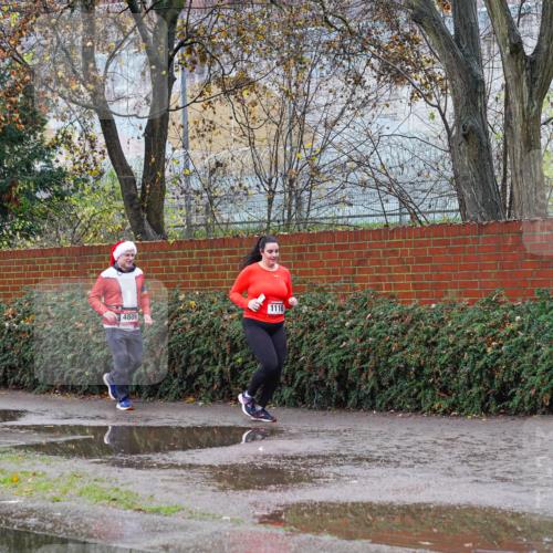 07.12.2025 - St. Pauli X-Mass-Run No. 15 Michael Burmester http://msf.ph/oto/9427983 07.12.2025 10:44:17 Laufen 100, 2243, 1110, 4809 meine-sportfotos.de