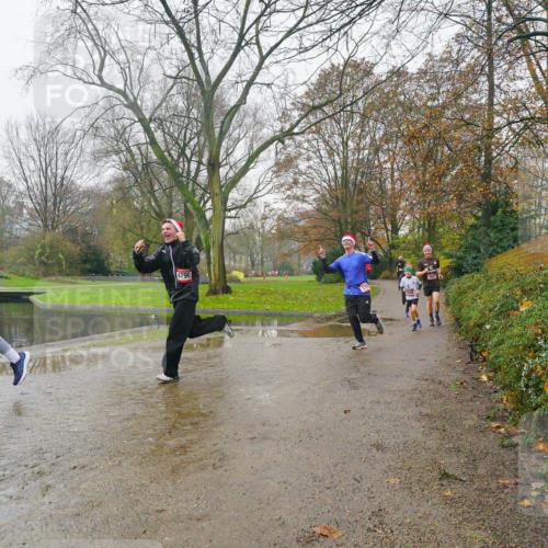 07.12.2025 - St. Pauli X-Mass-Run No. 15 Michael Burmester http://msf.ph/oto/9428037 07.12.2025 11:39:21 Laufen 4790 meine-sportfotos.de