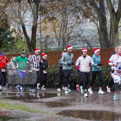 07.12.2025 - St. Pauli X-Mass-Run No. 15 Michael Burmester http://msf.ph/oto/9428041 07.12.2025 10:44:48 Laufen 20, 880, 204, 659, 48, 1309, 3136 meine-sportfotos.de