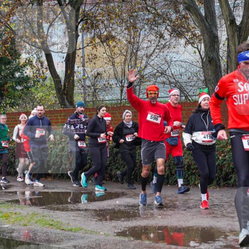 07.12.2025 - St. Pauli X-Mass-Run No. 15 Michael Burmester http://msf.ph/oto/9428053 07.12.2025 10:44:54 Laufen 1429, 382, 2, 138, 1497, 342, 596, 5008, 4190, 880 meine-sportfotos.de