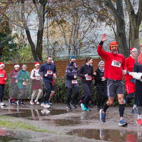 07.12.2025 - St. Pauli X-Mass-Run No. 15 Michael Burmester http://msf.ph/oto/9428057 07.12.2025 10:44:55 Laufen 1429, 490, 403, 382, 342, 1380, 596, 880 meine-sportfotos.de