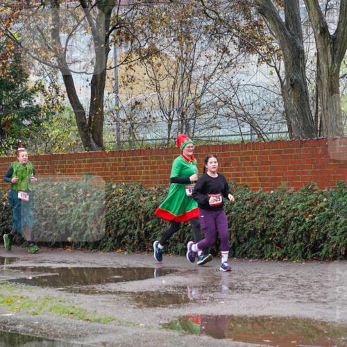 07.12.2025 - St. Pauli X-Mass-Run No. 15 Michael Burmester http://msf.ph/oto/9428069 07.12.2025 10:45:05 Laufen 1311, 476, 62, 35 meine-sportfotos.de