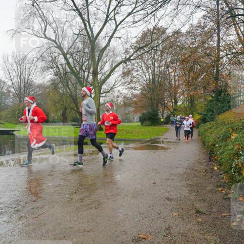 07.12.2025 - St. Pauli X-Mass-Run No. 15 Michael Burmester http://msf.ph/oto/9428074 07.12.2025 11:40:06 Laufen  meine-sportfotos.de