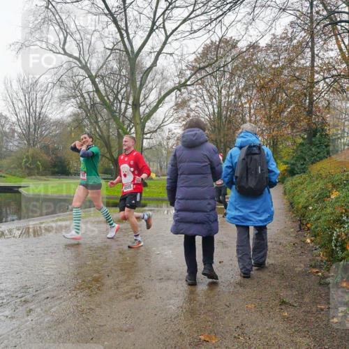 07.12.2025 - St. Pauli X-Mass-Run No. 15 Michael Burmester http://msf.ph/oto/9428092 07.12.2025 11:40:16 Laufen 4505 meine-sportfotos.de
