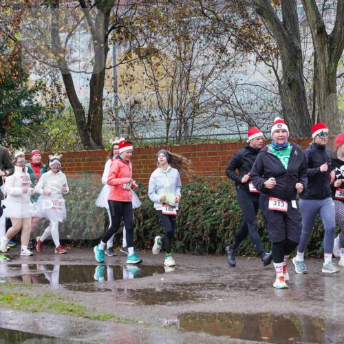 07.12.2025 - St. Pauli X-Mass-Run No. 15 Michael Burmester http://msf.ph/oto/9428094 07.12.2025 10:45:21 Laufen 16, 190, 1568, 361, 313, 1619, 182 meine-sportfotos.de