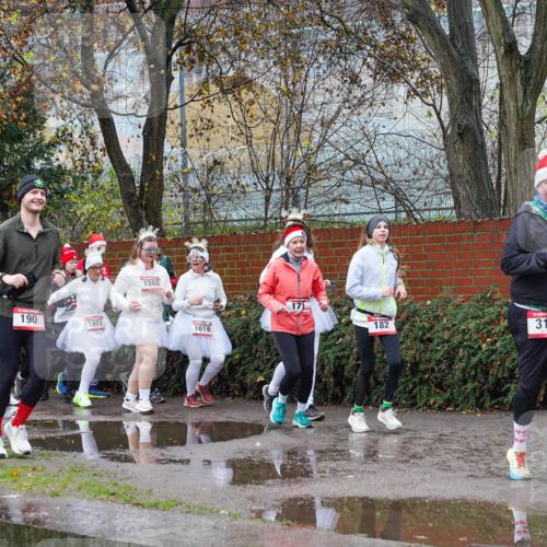 07.12.2025 - St. Pauli X-Mass-Run No. 15 Michael Burmester http://msf.ph/oto/9428098 07.12.2025 10:45:22 Laufen 581, 45, 190, 1557, 1568, 1619, 171, 395, 182, 313 meine-sportfotos.de