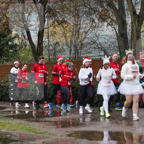 07.12.2025 - St. Pauli X-Mass-Run No. 15 Michael Burmester http://msf.ph/oto/9428106 07.12.2025 10:45:25 Laufen 4581, 819, 1692, 45, 1557, 1568, 1298 meine-sportfotos.de