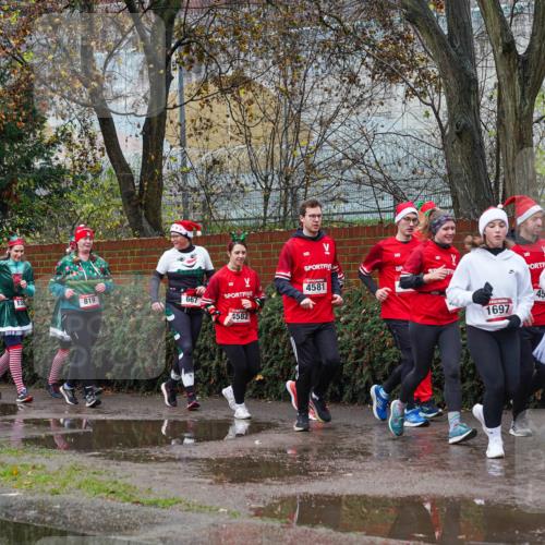 07.12.2025 - St. Pauli X-Mass-Run No. 15 Michael Burmester http://msf.ph/oto/9428110 07.12.2025 10:45:26 Laufen 1412, 4581, 819, 667, 4582, xxxx, 1697, 458, 1557, 1568 meine-sportfotos.de