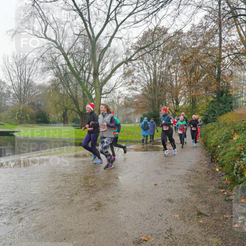 07.12.2025 - St. Pauli X-Mass-Run No. 15 Michael Burmester http://msf.ph/oto/9428112 07.12.2025 11:40:28 Laufen 2264, 8480 meine-sportfotos.de