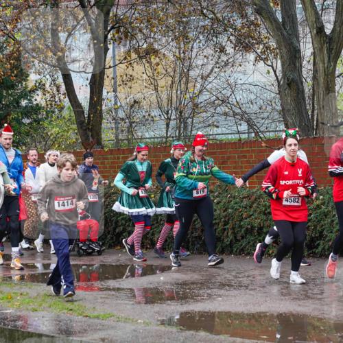 07.12.2025 - St. Pauli X-Mass-Run No. 15 Michael Burmester http://msf.ph/oto/9428113 07.12.2025 10:45:28 Laufen 12, 1412, 71, 139, 1355, 819, xxxx, 4581, 4582 meine-sportfotos.de