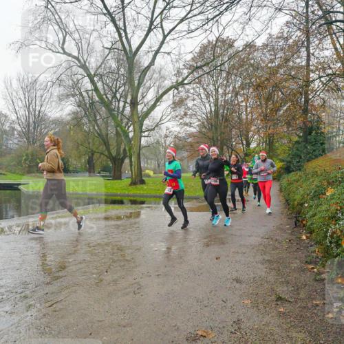 07.12.2025 - St. Pauli X-Mass-Run No. 15 Michael Burmester http://msf.ph/oto/9428116 07.12.2025 11:40:30 Laufen 90, 4218, 4240 meine-sportfotos.de