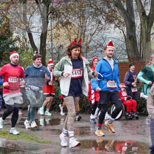 07.12.2025 - St. Pauli X-Mass-Run No. 15 Michael Burmester http://msf.ph/oto/9428121 07.12.2025 10:45:30 Laufen 138, 1477, 1152, 1223, 541, 125, 1412, 1229, 137, 1355, 1694, 322, xxxx meine-sportfotos.de