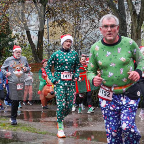 07.12.2025 - St. Pauli X-Mass-Run No. 15 Michael Burmester http://msf.ph/oto/9428133 07.12.2025 10:45:34 Laufen 389, 155, 1381, 440, 1464, 315, 1477, 138, 1152, 1641 meine-sportfotos.de