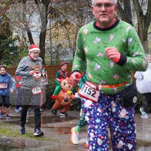 07.12.2025 - St. Pauli X-Mass-Run No. 15 Michael Burmester http://msf.ph/oto/9428135 07.12.2025 10:45:34 Laufen 110, 1381, 1440, 1464, 3151, 1152, 1641, 471 meine-sportfotos.de