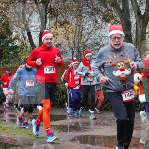 07.12.2025 - St. Pauli X-Mass-Run No. 15 Michael Burmester http://msf.ph/oto/9428140 07.12.2025 10:45:36 Laufen 153, 1129, 1440, 1381, 1442, 1464, 138 meine-sportfotos.de