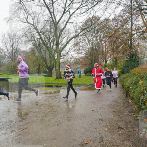 07.12.2025 - St. Pauli X-Mass-Run No. 15 Michael Burmester http://msf.ph/oto/9428145 07.12.2025 11:40:45 Laufen 1979 meine-sportfotos.de