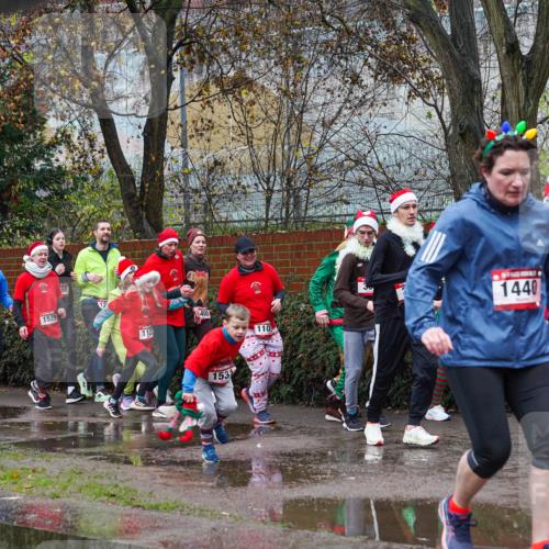 07.12.2025 - St. Pauli X-Mass-Run No. 15 Michael Burmester http://msf.ph/oto/9428146 07.12.2025 10:45:38 Laufen 1529, 12, 112, 400, 110, 1440, 1442, 153 meine-sportfotos.de