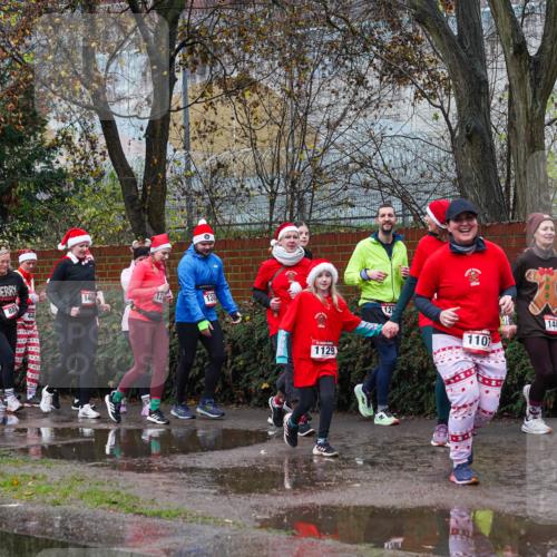 07.12.2025 - St. Pauli X-Mass-Run No. 15 Michael Burmester http://msf.ph/oto/9428152 07.12.2025 10:45:41 Laufen 889, 146, 12, 1129, 12, 1400, 1107 meine-sportfotos.de