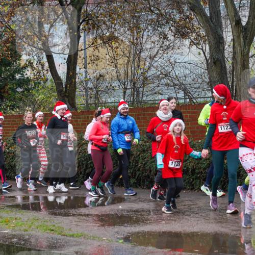 07.12.2025 - St. Pauli X-Mass-Run No. 15 Michael Burmester http://msf.ph/oto/9428154 07.12.2025 10:45:41 Laufen 781, 1766, 1769, 146, 396, 124, 1129, 1123, 1107, 1400 meine-sportfotos.de