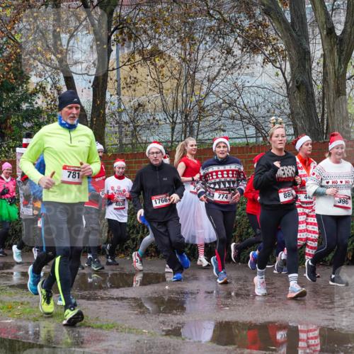 07.12.2025 - St. Pauli X-Mass-Run No. 15 Michael Burmester http://msf.ph/oto/9428164 07.12.2025 10:45:44 Laufen 1824, 781, 483, 1766, 774, 889, 44, 396, 1460 meine-sportfotos.de